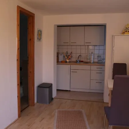 Apartment Ferienwohnung Lindenstrasse 8g Flessenow